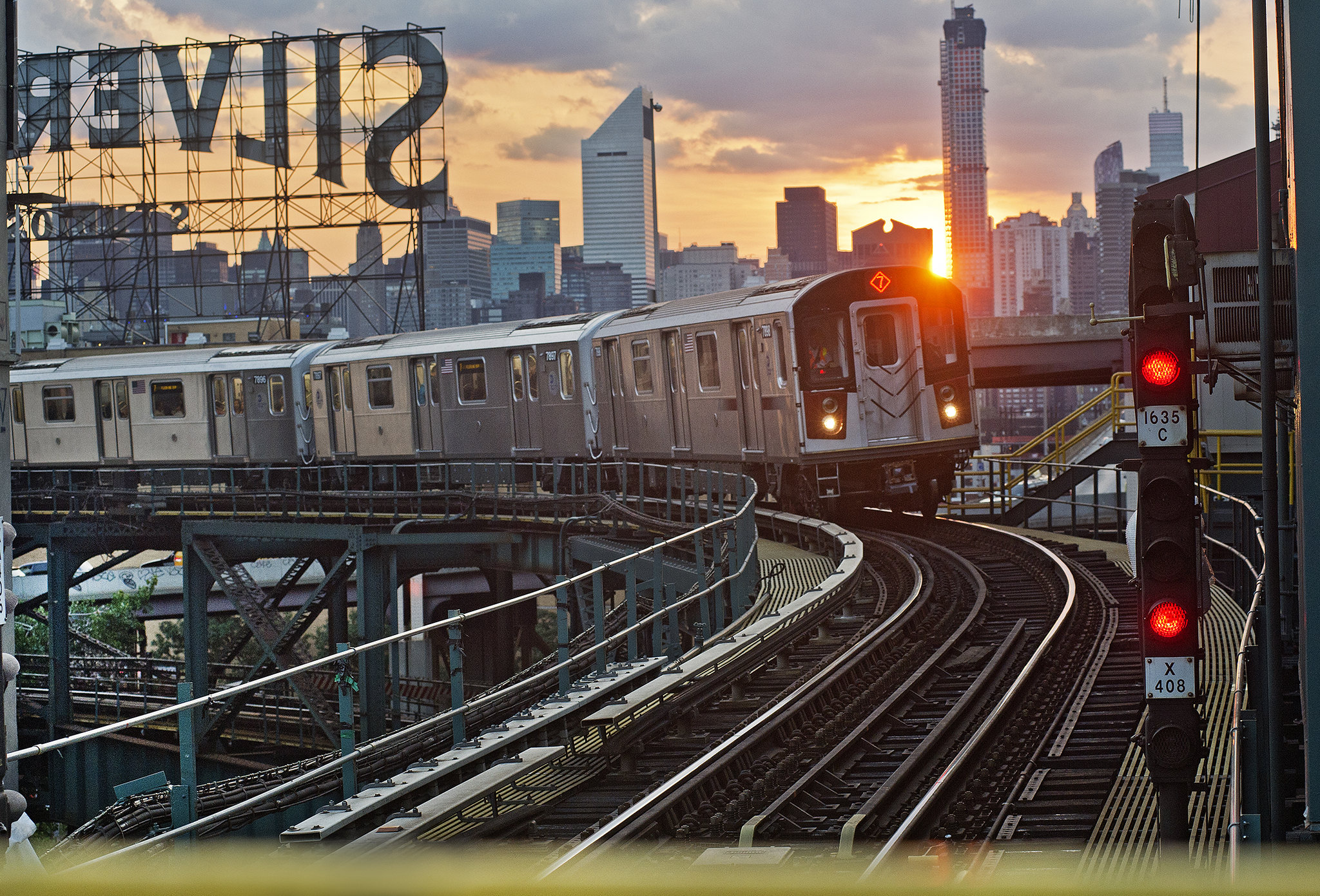 Weekend service changes on the 7 and N lines in April 2024